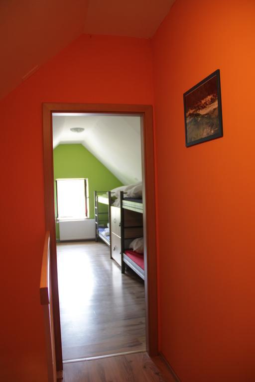 Hostel โบเว็ก ภายนอก รูปภาพ