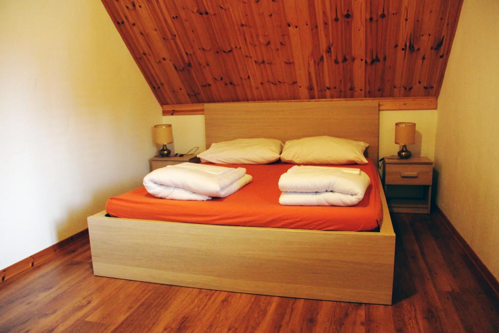 Hostel โบเว็ก ภายนอก รูปภาพ