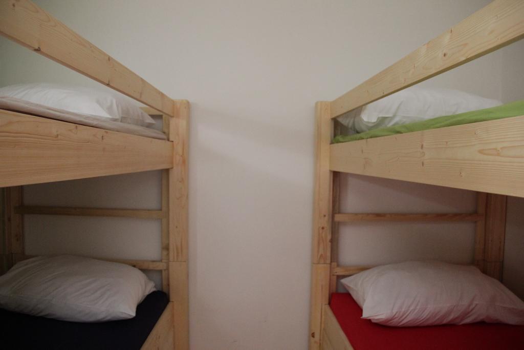 Hostel โบเว็ก ภายนอก รูปภาพ